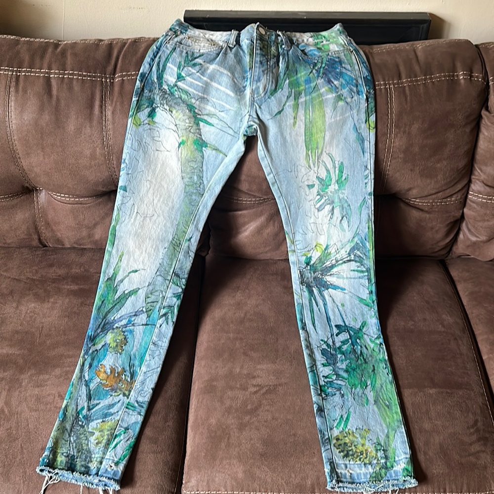 Mens Mnml jeans worn once there too small for me sz 32 slim fit